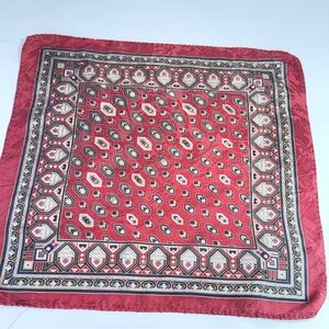🌹 Vintage Red Geometric Silk Handkerchief – Preloved Elegance 🌹